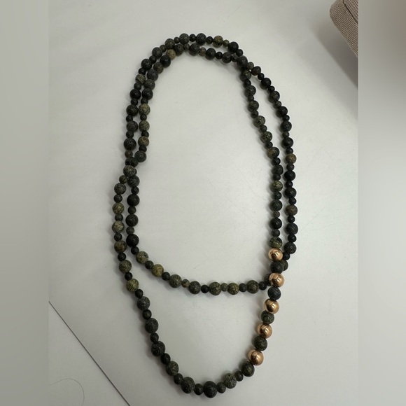 Green [Jasper] beaded necklace - Picture 5 of 5